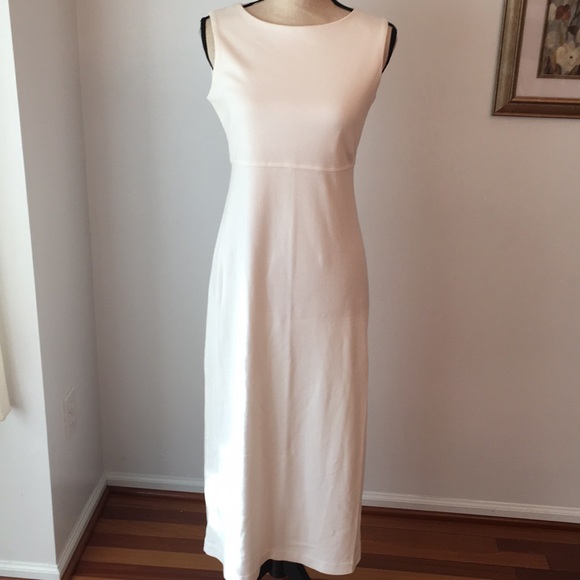 petite white maxi dress